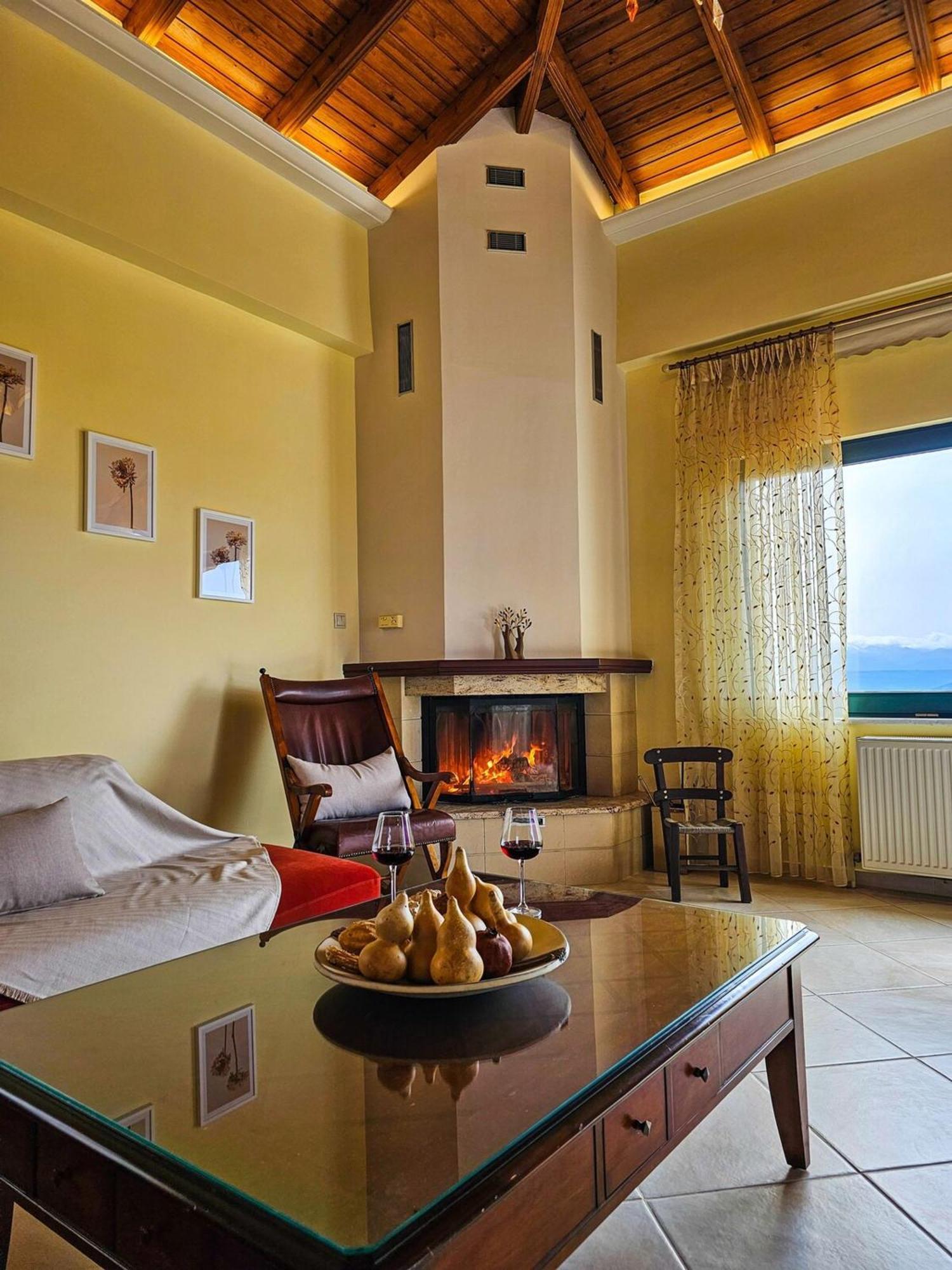 Villa Aitheras With Sea Views And Garden Stérnai Eksteriør bilde